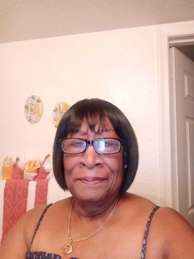 Essie L. Mccray Profile Photo