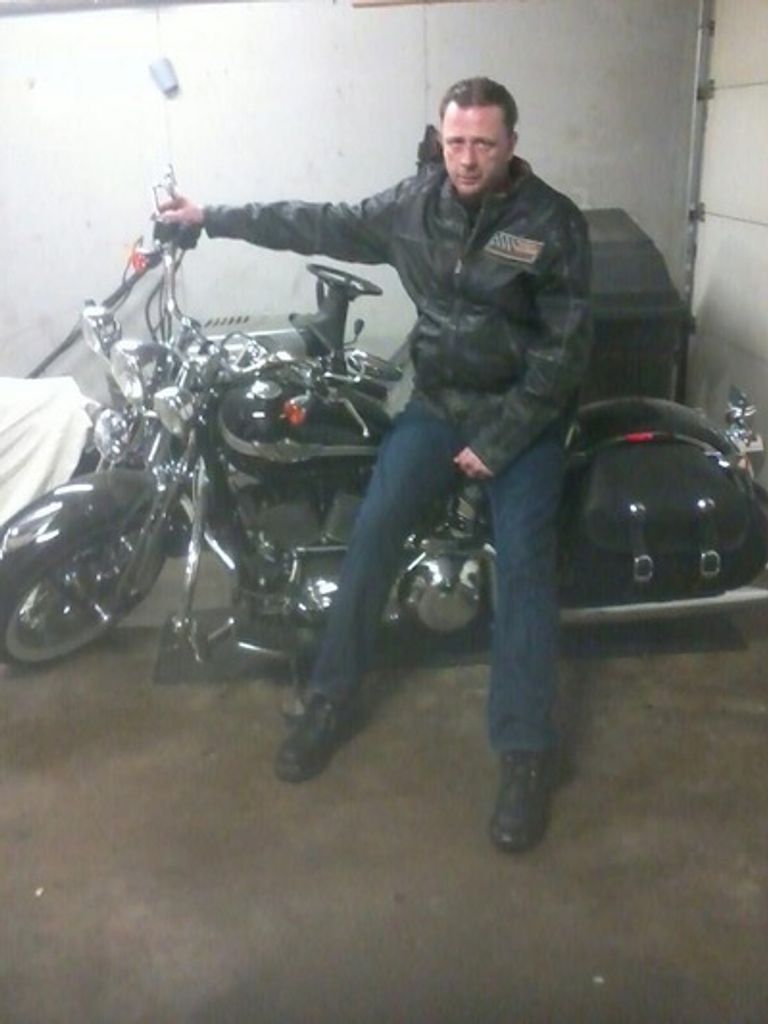 Thomas "Tom" Lampa Profile Photo
