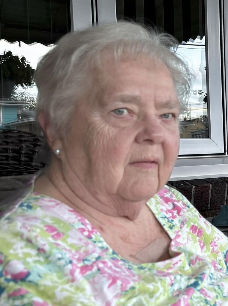 Christine Tyrakowski Profile Photo