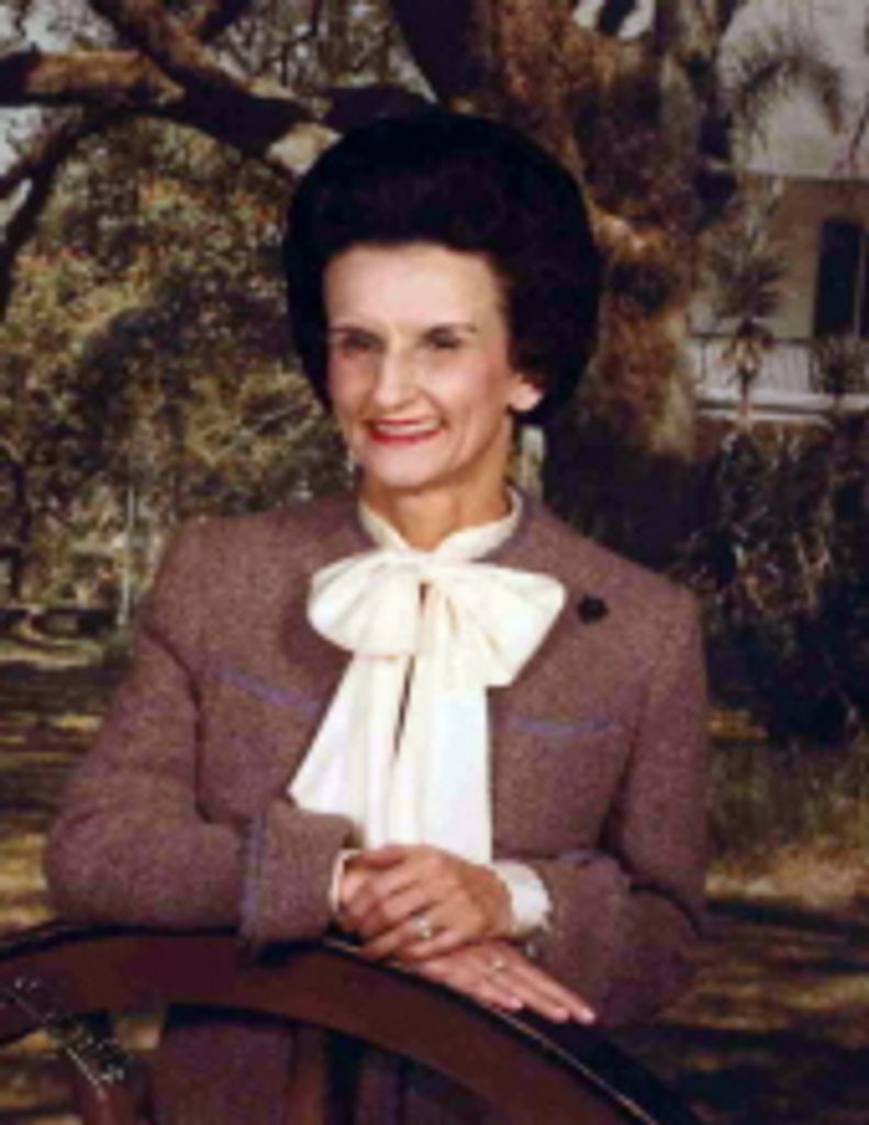 Betty  White Maddry