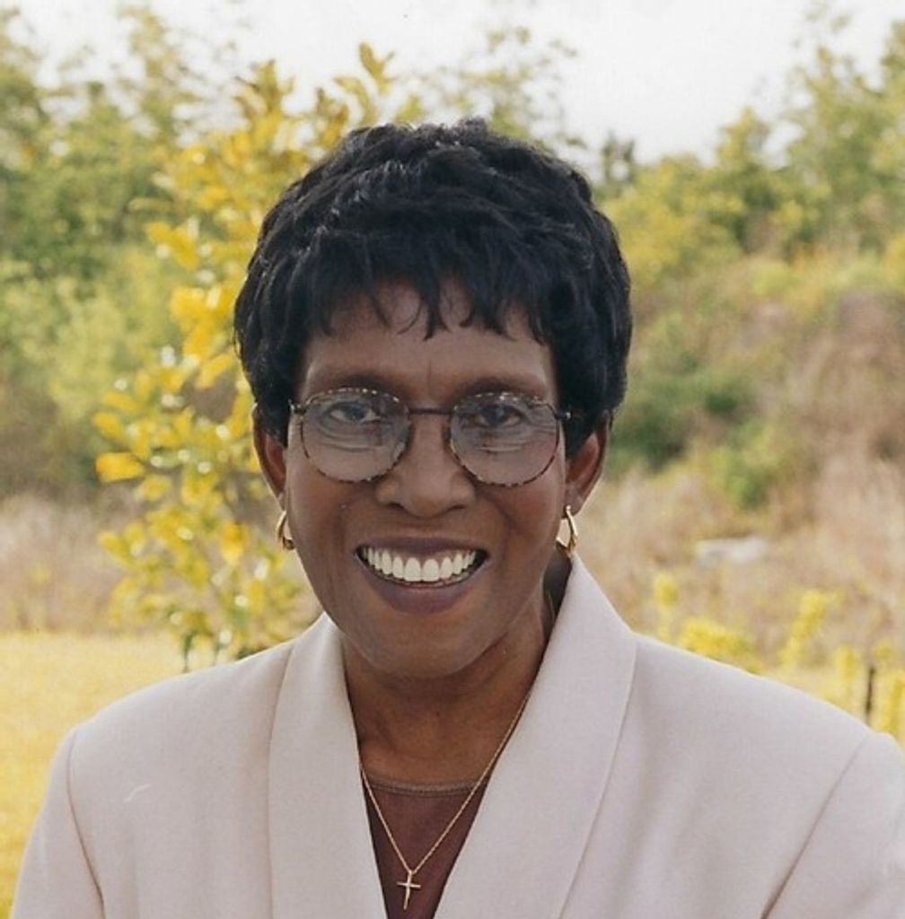 Lorraine Gray Profile Photo