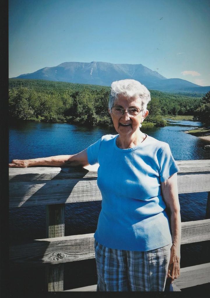 Suzanne Ginette Leveille Profile Photo