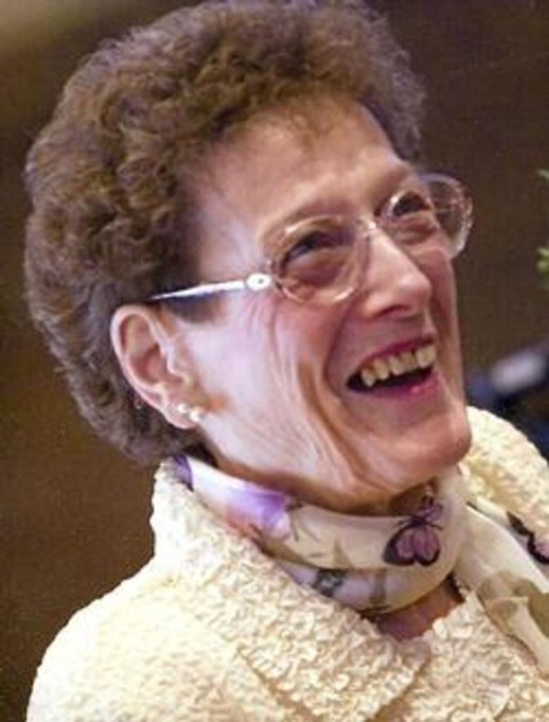 Lorraine M Mailhot