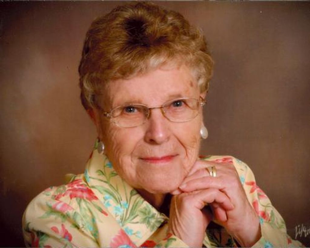 Evelyn Marie Bearrows Profile Photo