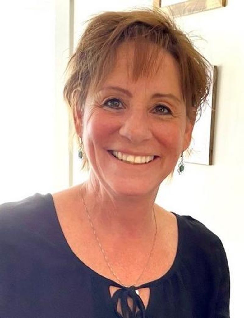 April Sylvia Wood Profile Photo