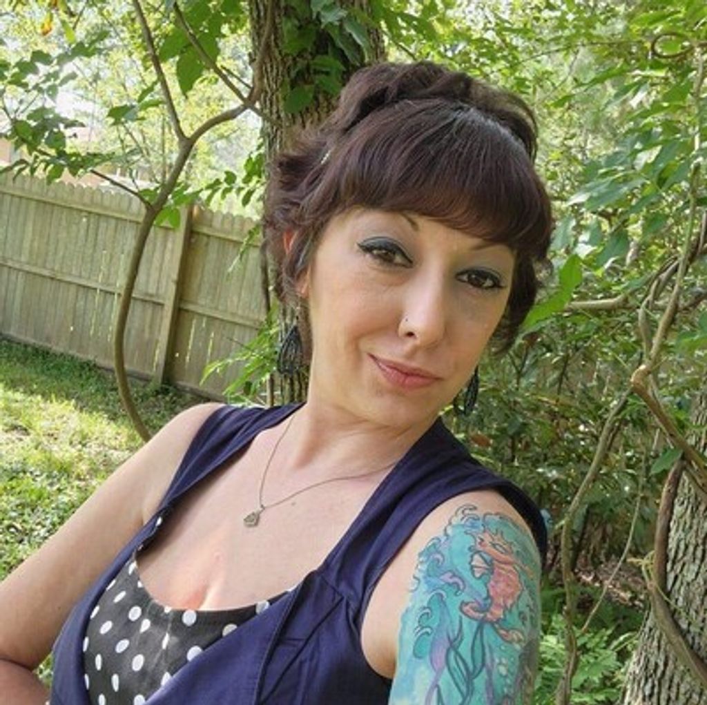 Angela Colleen Olson Profile Photo