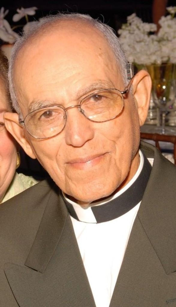 Juan Bernardo Lora Profile Photo