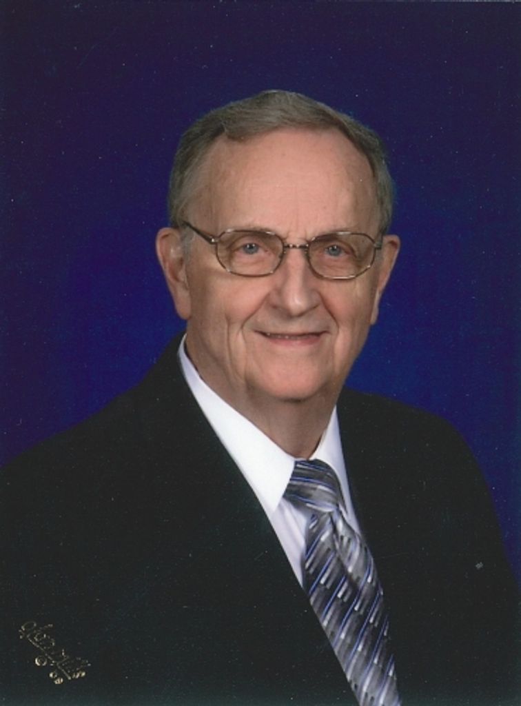 Mr. George Lloyd Mayer