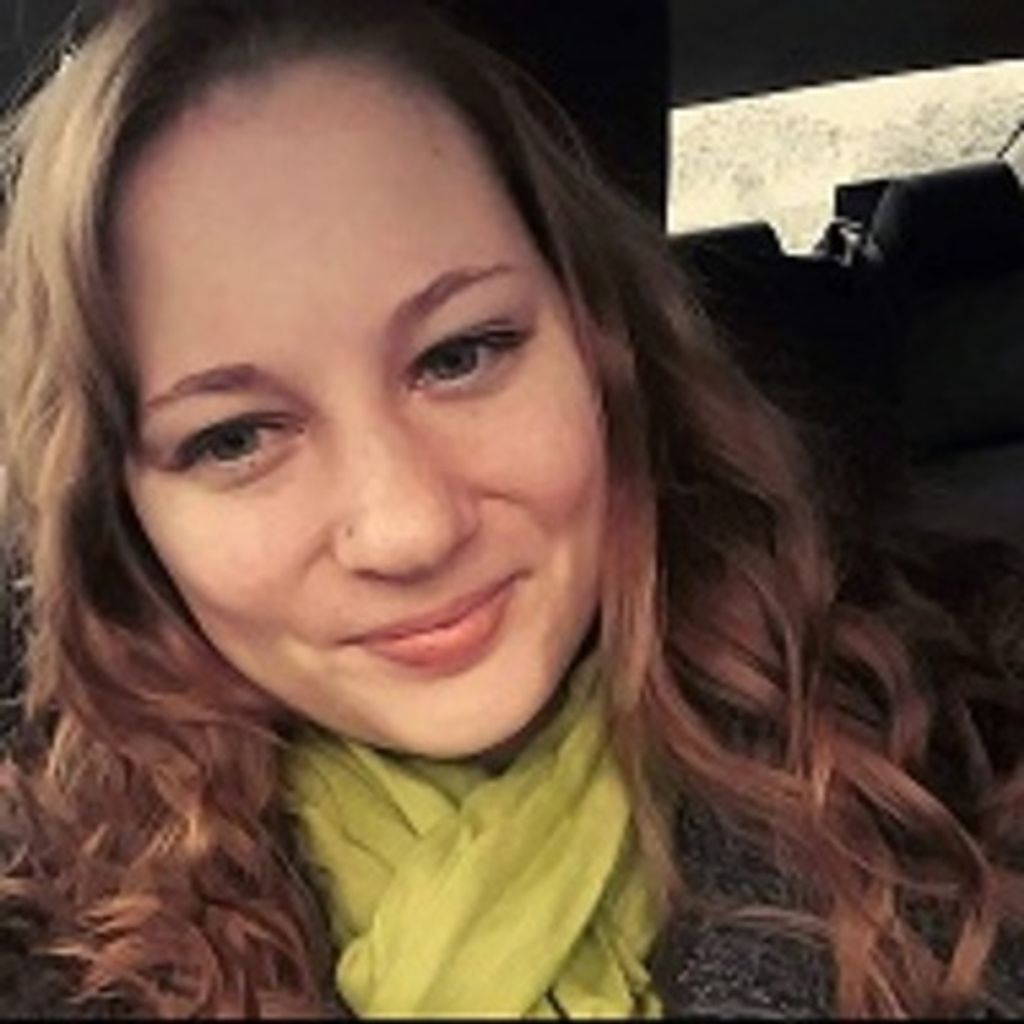 Carly Paige Maclaughlin Profile Photo
