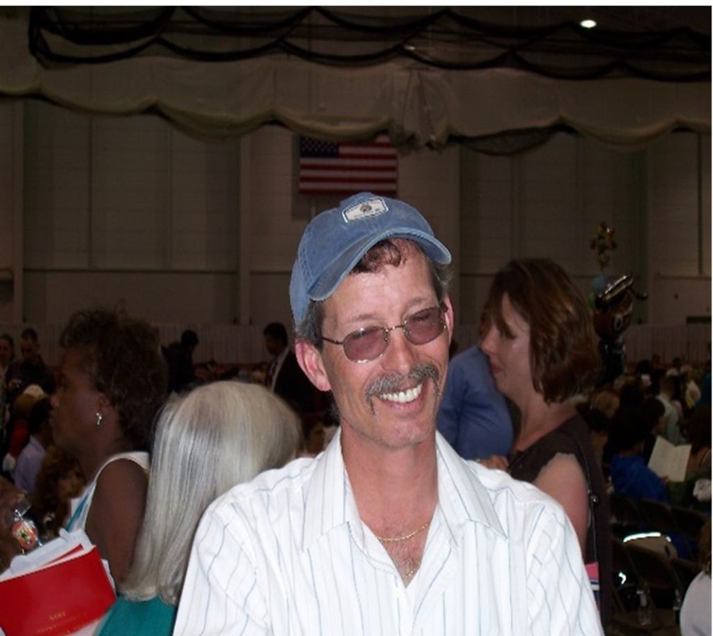 Robert Corum Profile Photo