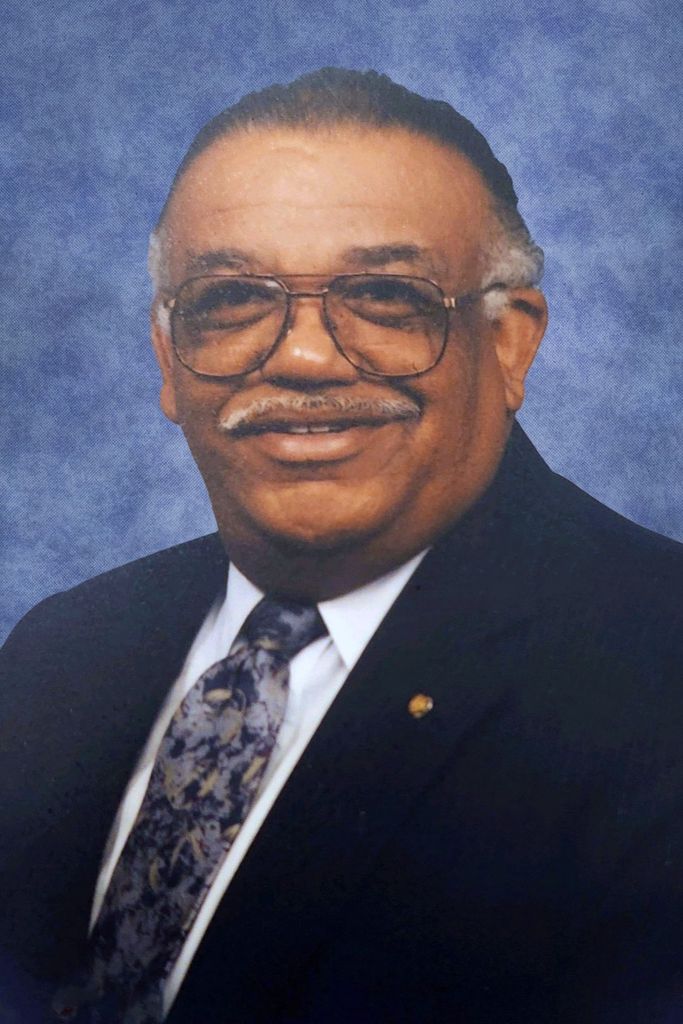 Leonard Osborne Griffin, Senior Profile Photo