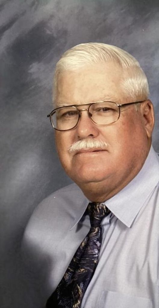 Lawrence "Larry" Veselka Profile Photo