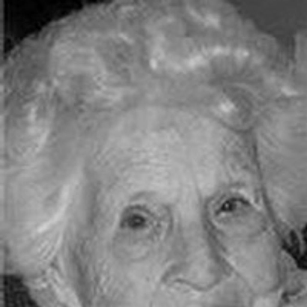 Shirley  Lorraine Holt