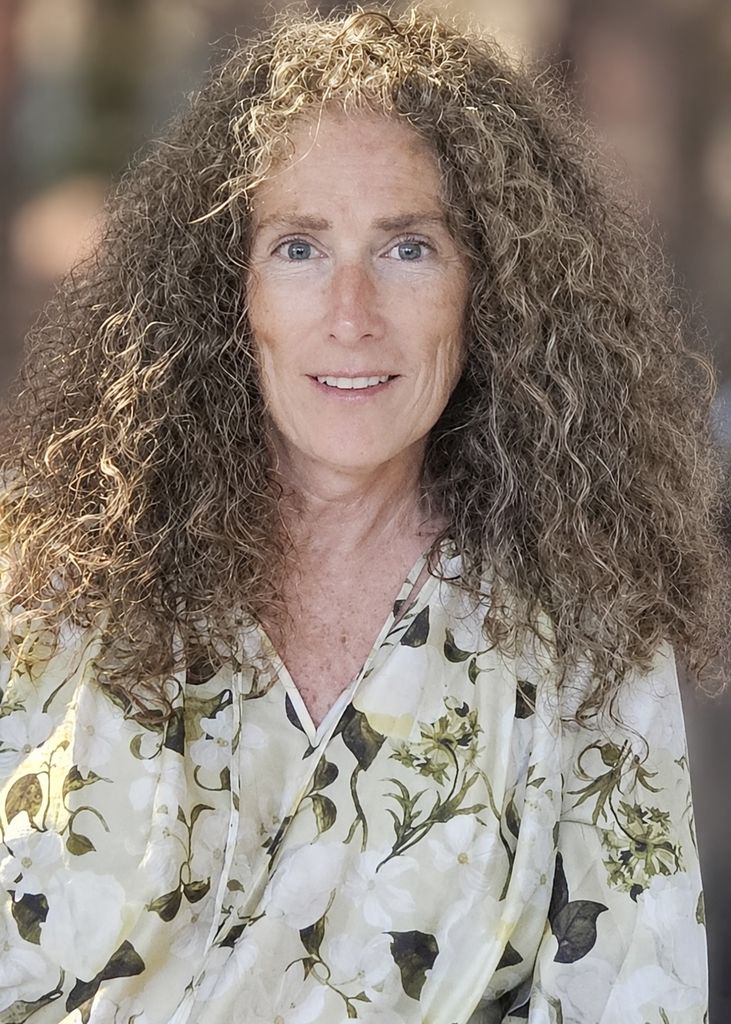 Robin Renée Leaper Profile Photo
