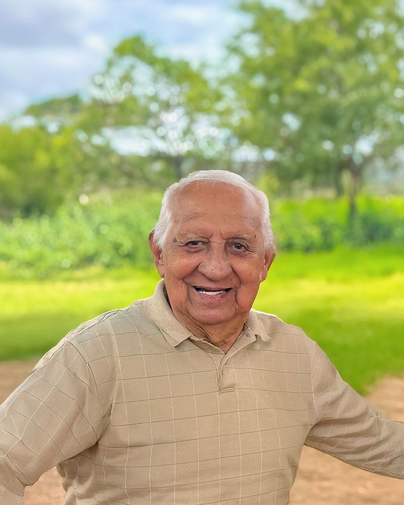 Luis Demostenes Calderon Profile Photo