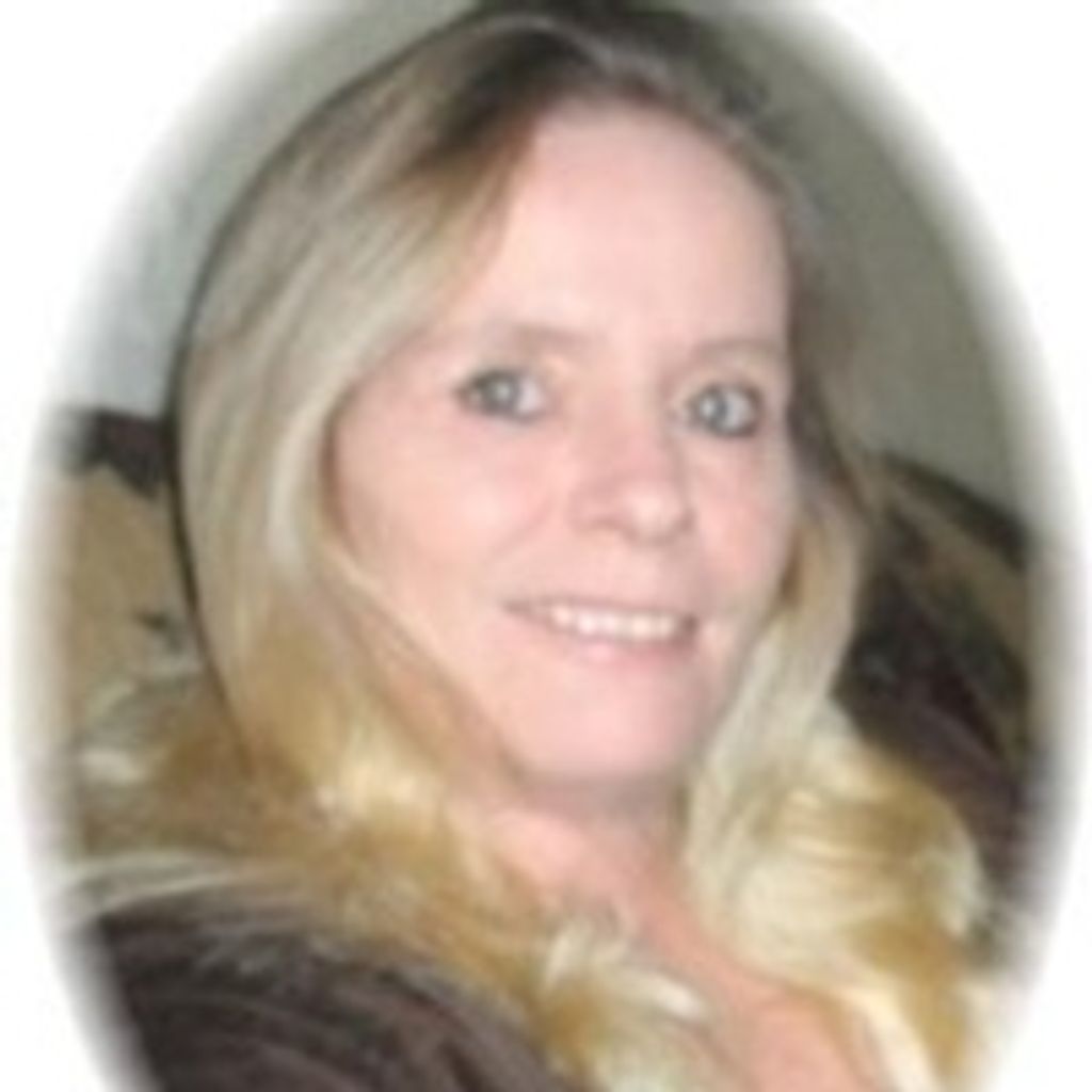 Lori Lynn Combs Profile Photo