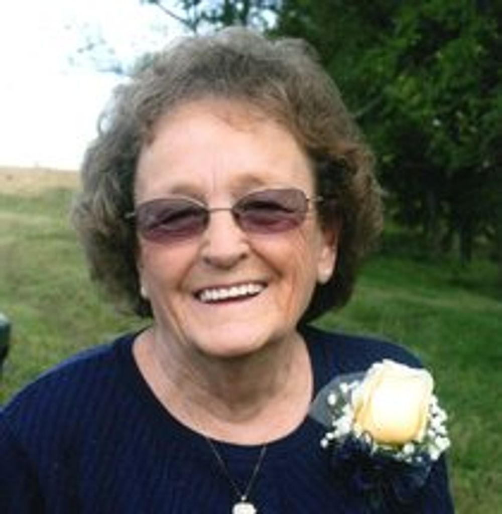 Anna  Lou (Bromagen)  Ring Profile Photo