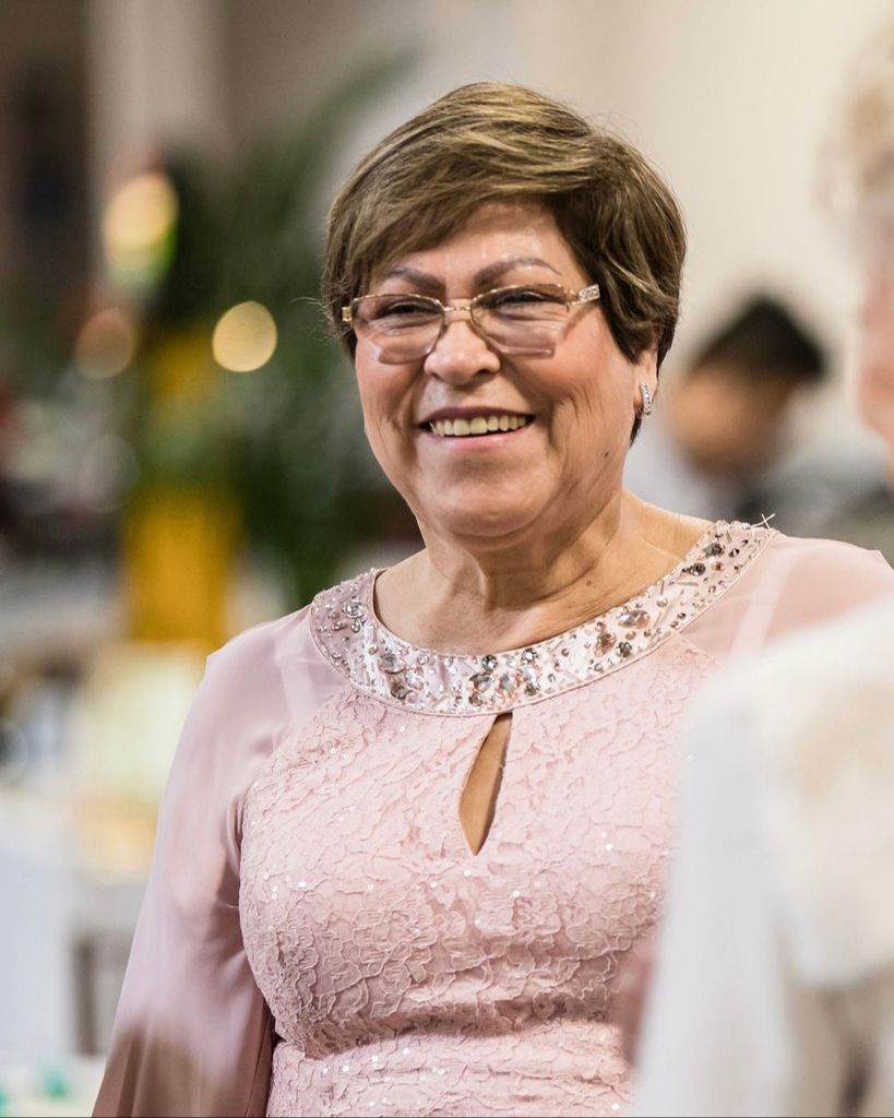 Estela Viveros