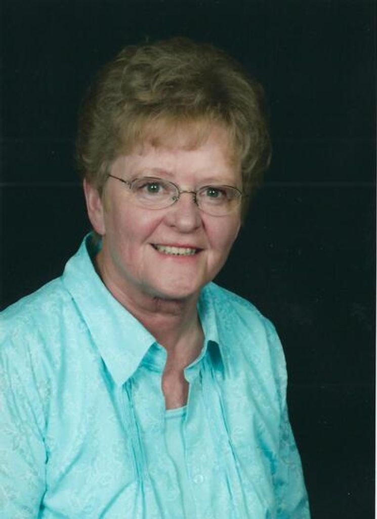 Carol Mae Helstad Profile Photo