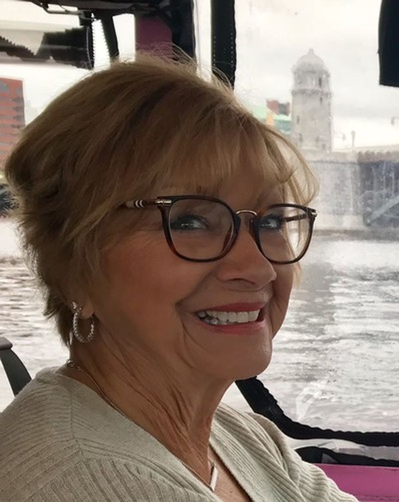 Florence "Flossi" Annette Moore