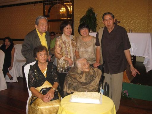 Cecilia Zapanta photo gallery thumbnail 3 of 100