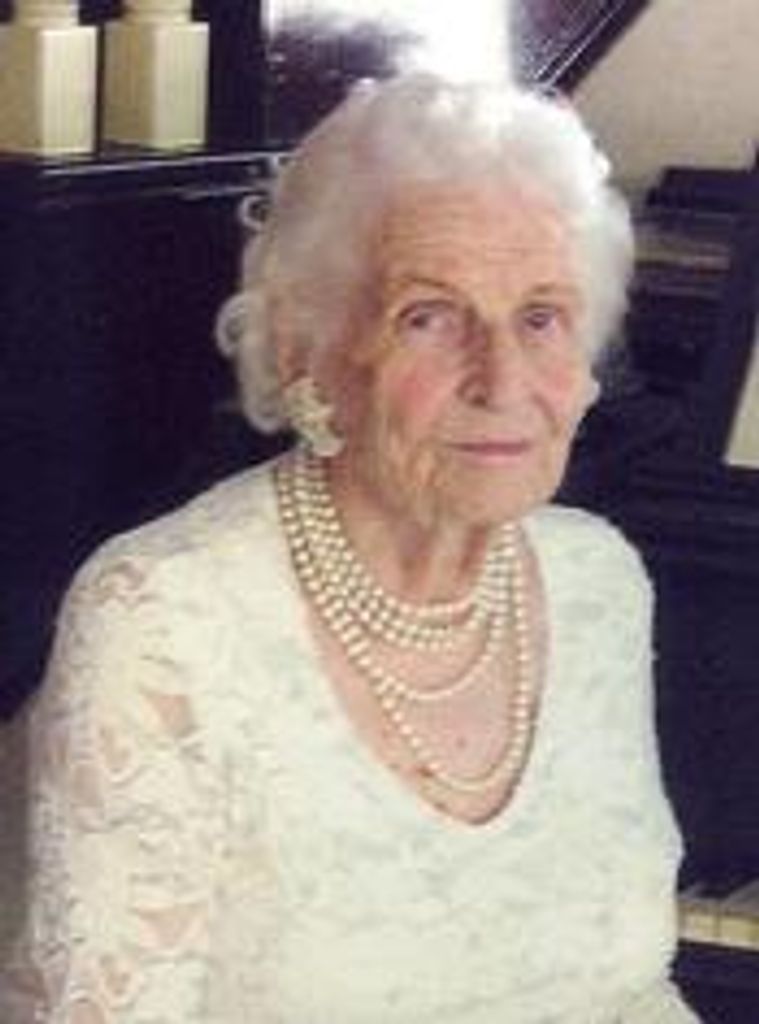 Margaret Louise "Peg" Pettitt