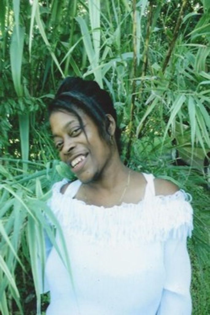 Mrs. Cartrenna Darvette Thomas Profile Photo