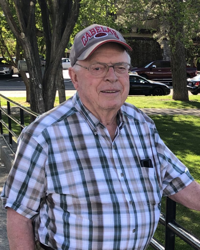 Robert E. "Bob" Doucet