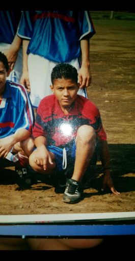 Moises Exequiel Velasquez Osorio photo gallery thumbnail 14 of 237