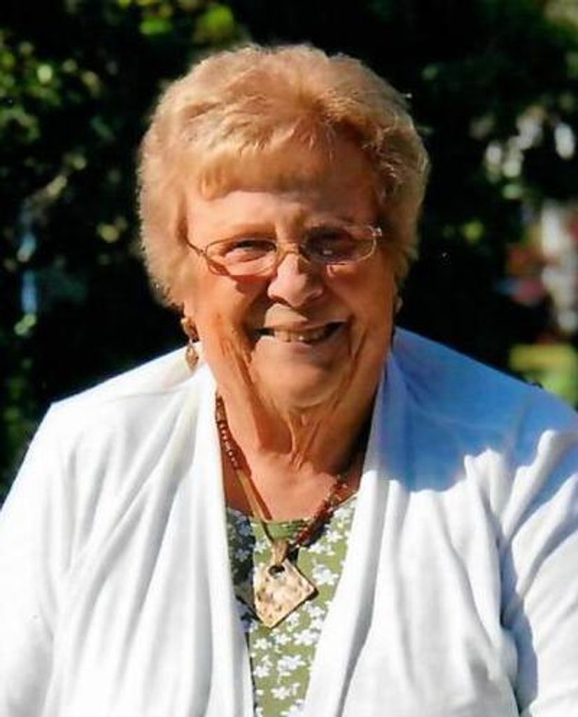 Maxine Howard Profile Photo