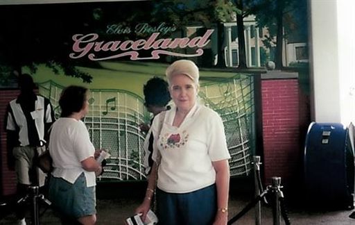 Marlene Bell photo gallery thumbnail 21 of 45