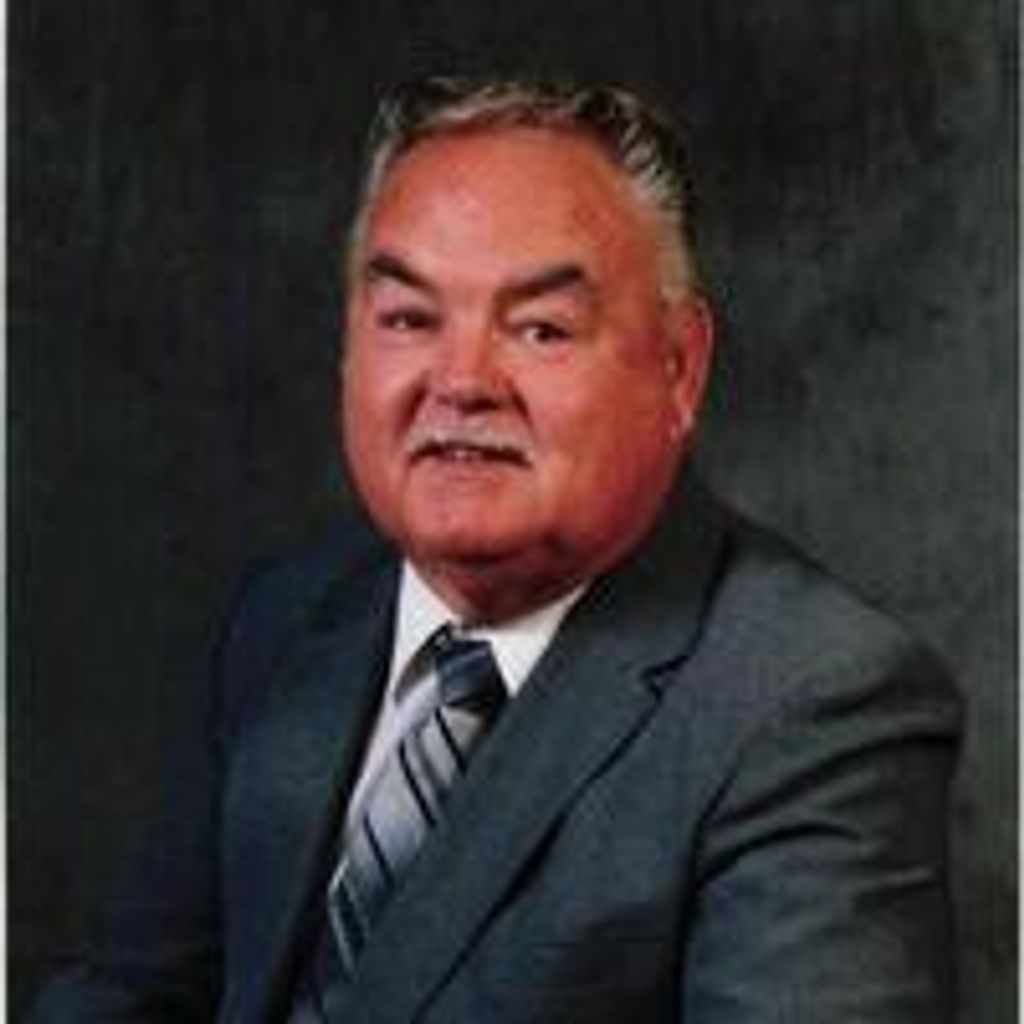 Robert "Bob" Dumke Profile Photo