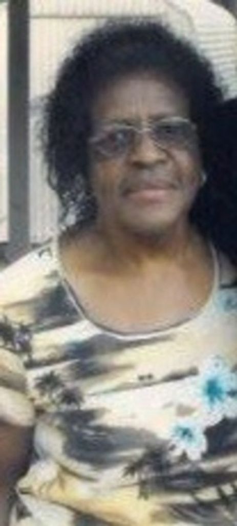 Julia Pearl Jones Profile Photo