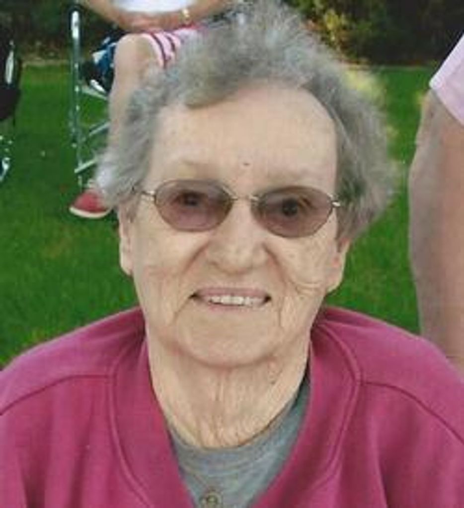 "Sue" Thelma L. Thomas Profile Photo