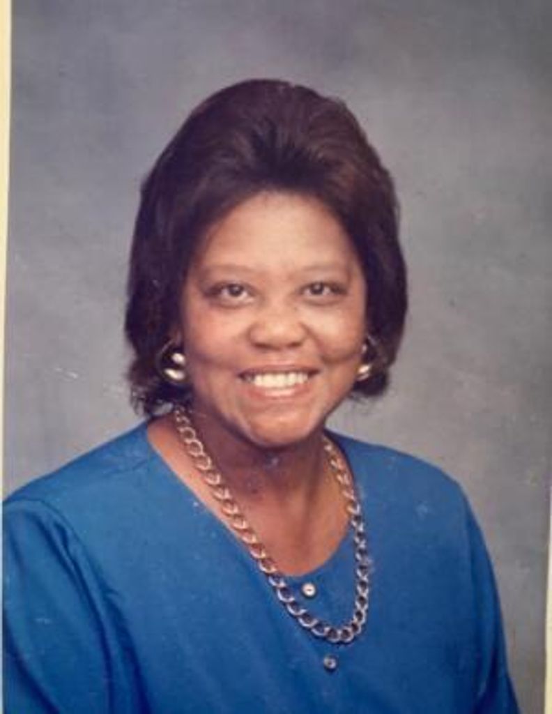 Clementine Mallory Profile Photo