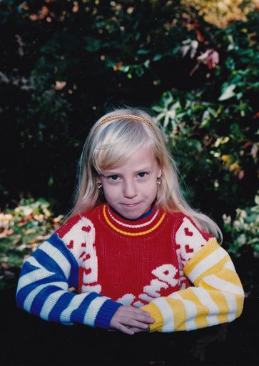 Elaina Anderson photo gallery thumbnail 42 of 70