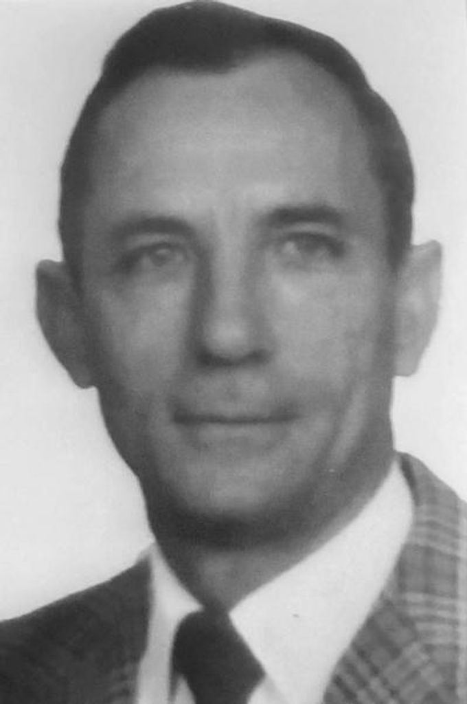 Clive "Buster" Alexander Reid