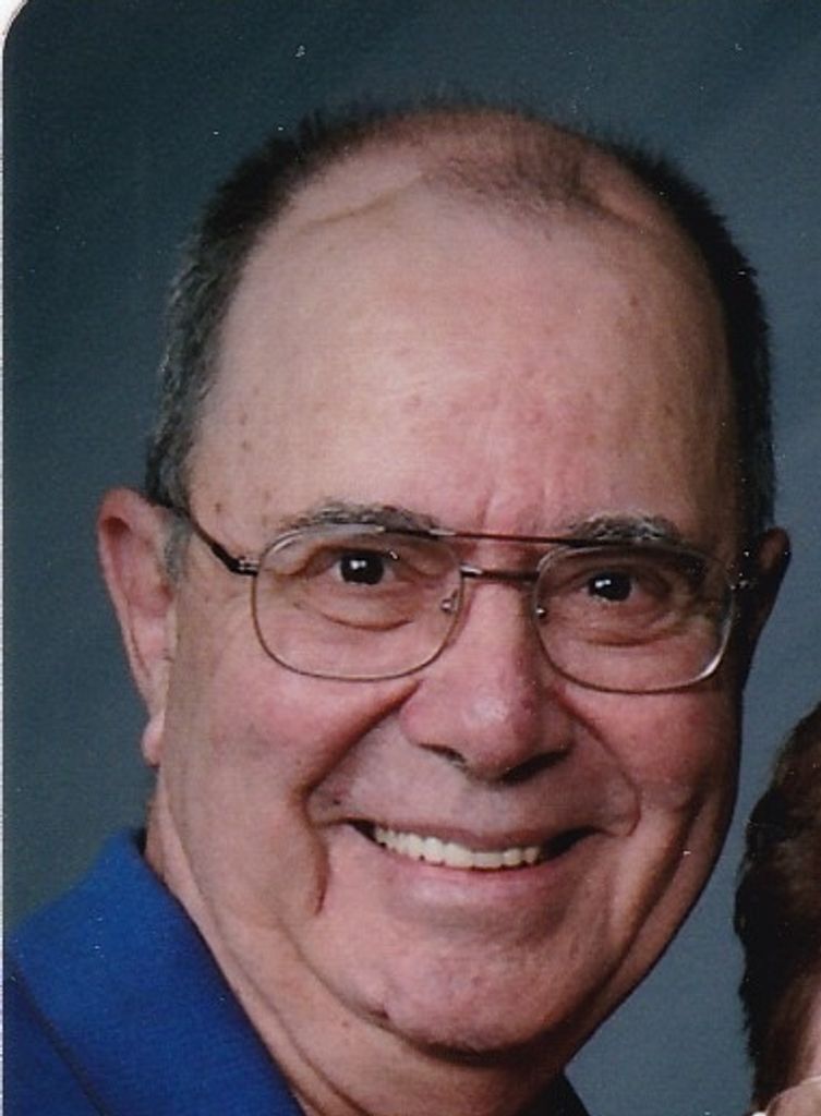 Robert "Bob" I Hines