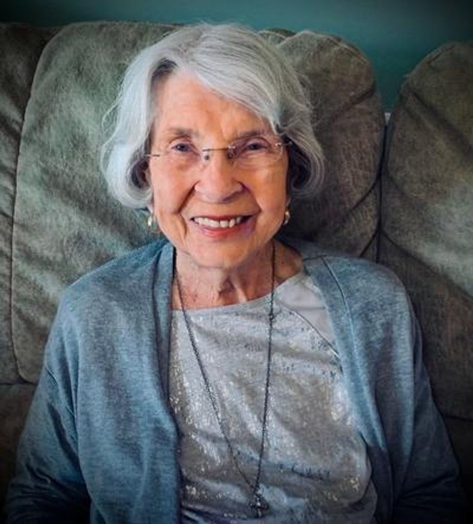 Marie Heflin Hollingsworth Profile Photo