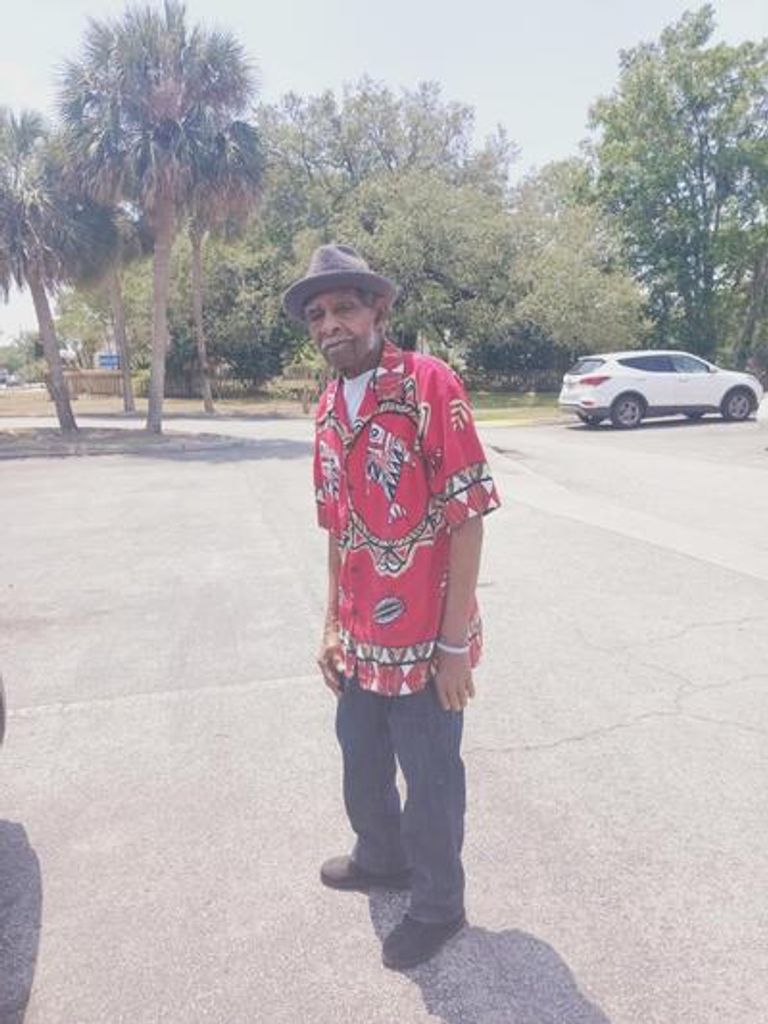 Solomon Clark Profile Photo