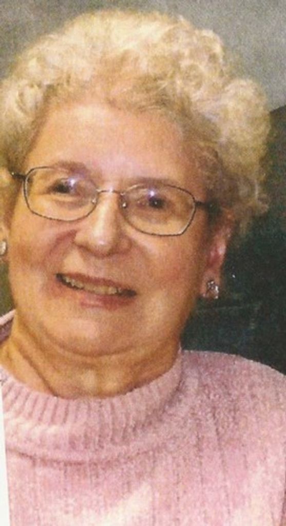 Louelyn F. Reinecke Profile Photo