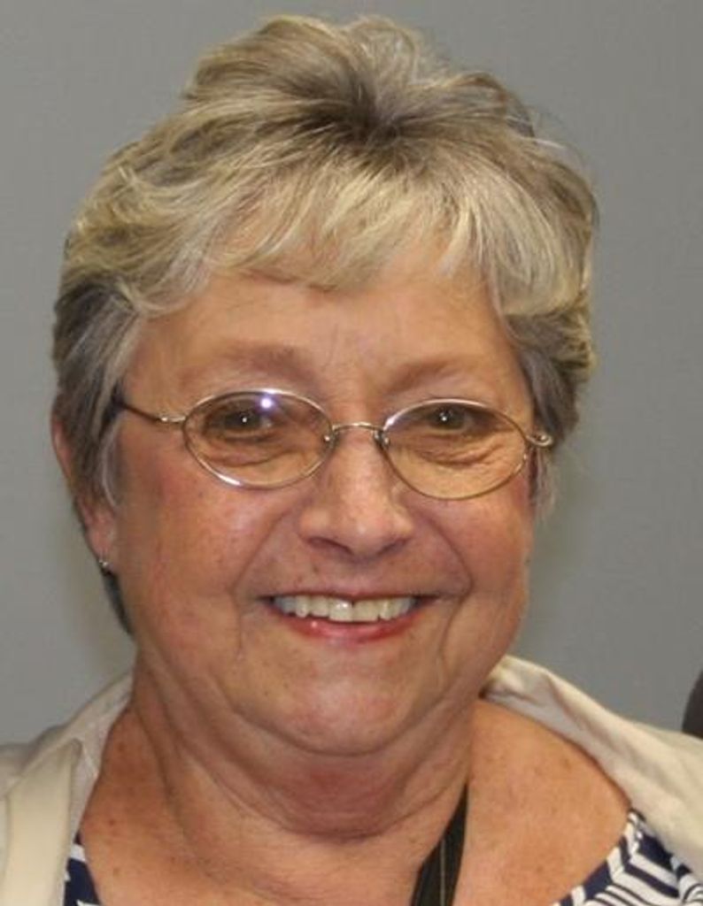 Lola Watson Aiken Profile Photo