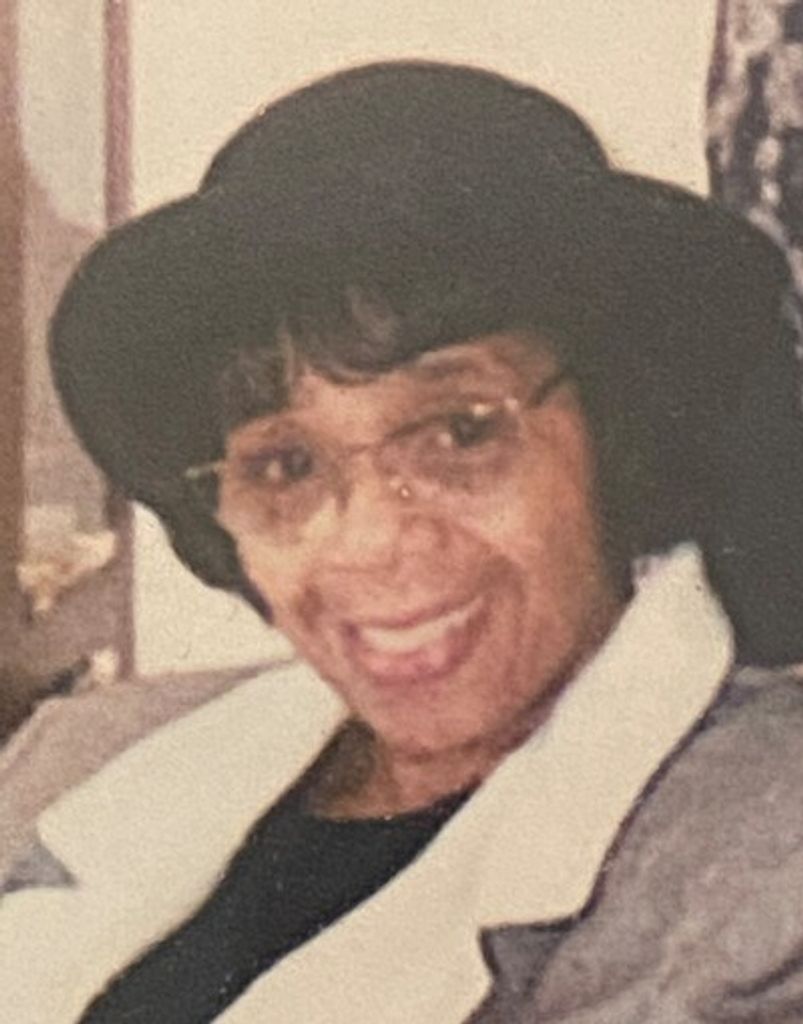 Gladys Holt Profile Photo