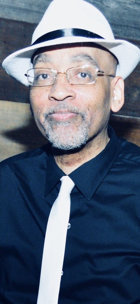 Gregory Davis Profile Photo