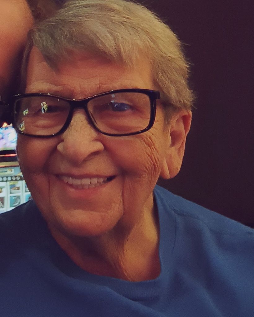 Earlene Lucille Houser