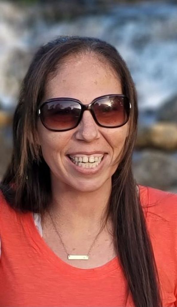 Marleen Cassie Davison Profile Photo