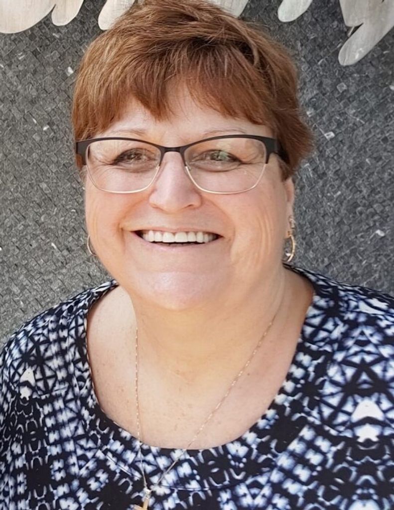 Diane E. Lamon Profile Photo