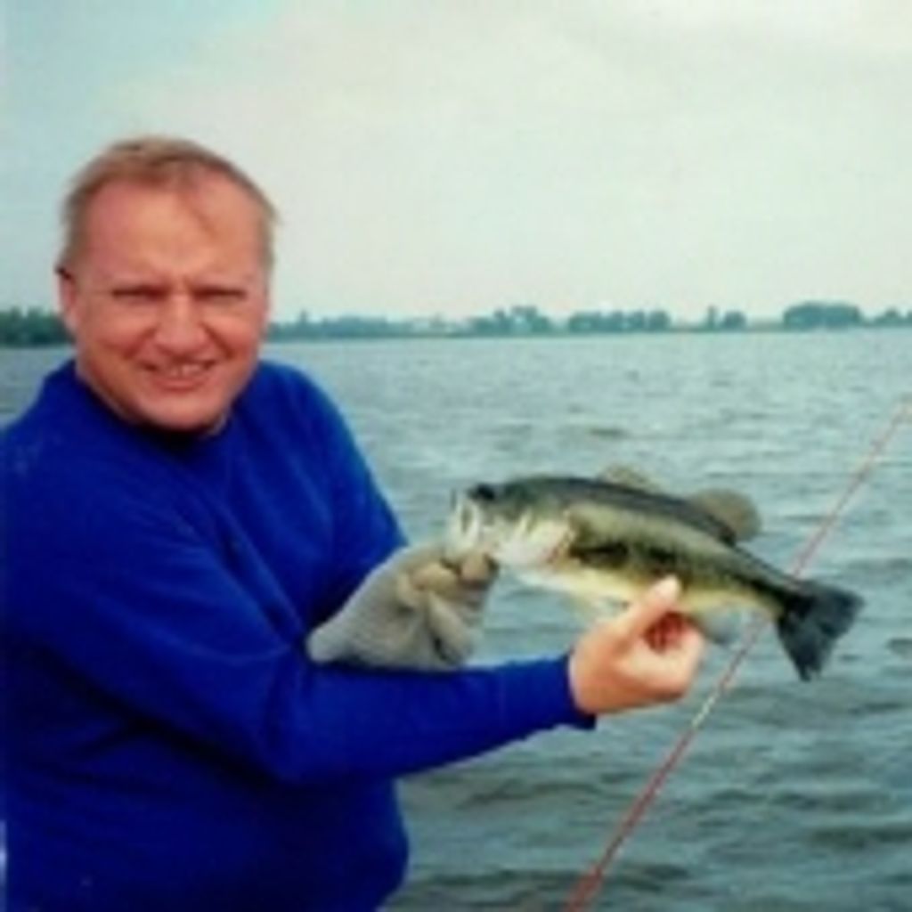 Leigh R. Barker