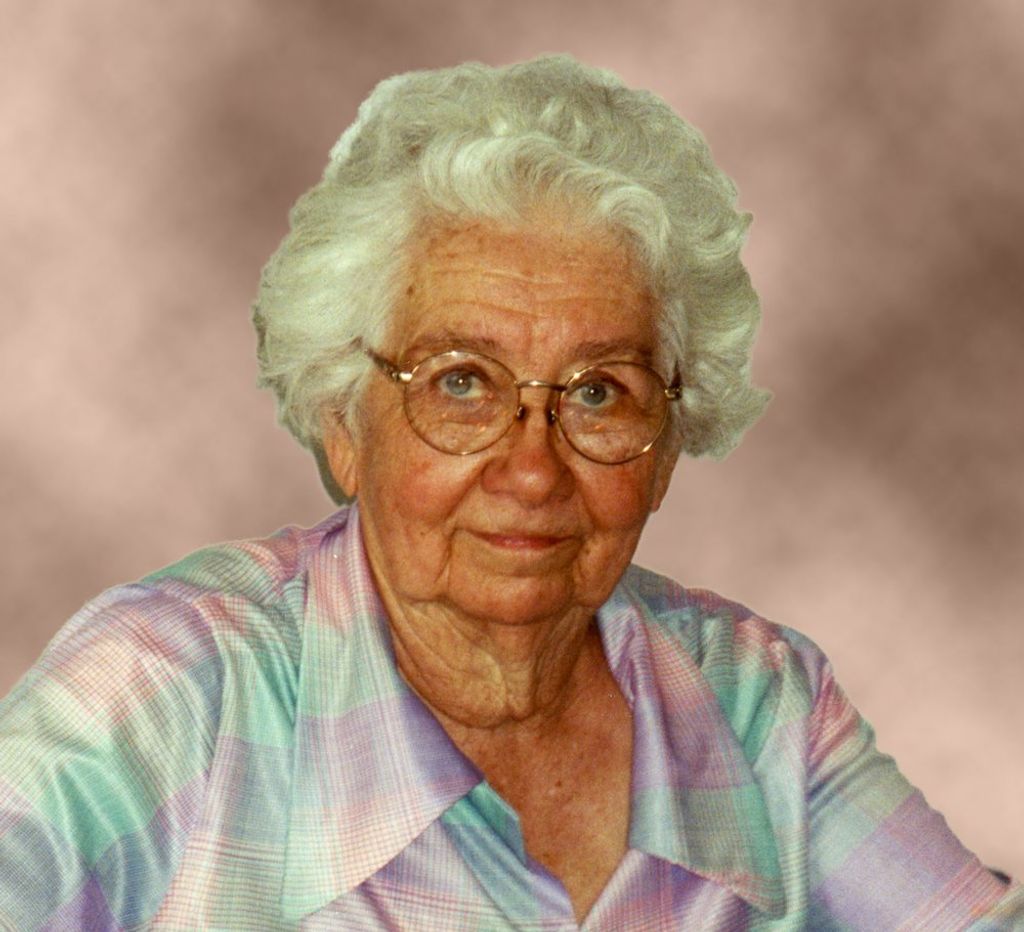Hattie  Vellek