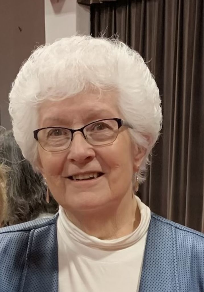 Clara Ratzlaff Profile Photo